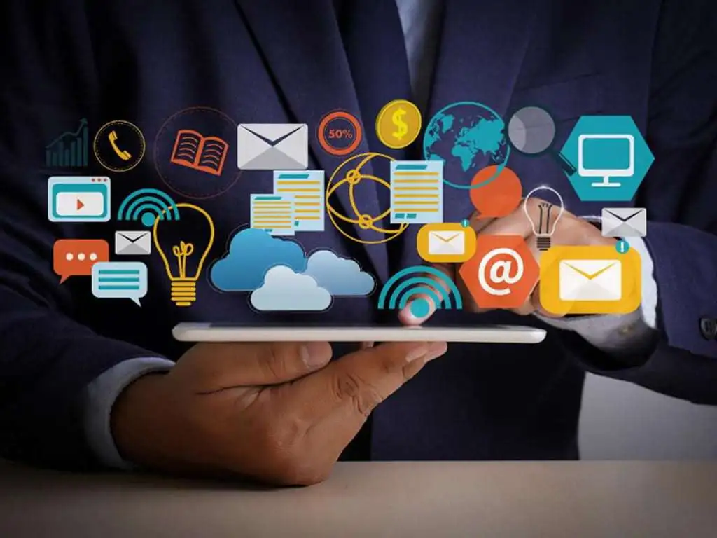 man doing digital marketing 